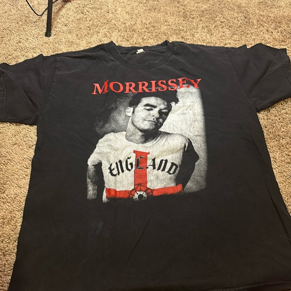 Men’s Morrissey concert shirt